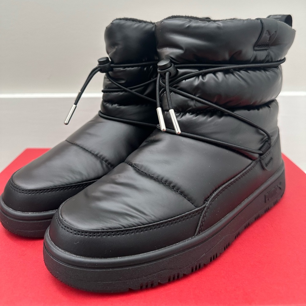 NWT PUMA Snowbae Women’s Snow Boot, Patent Black-strong Gray, 6.5